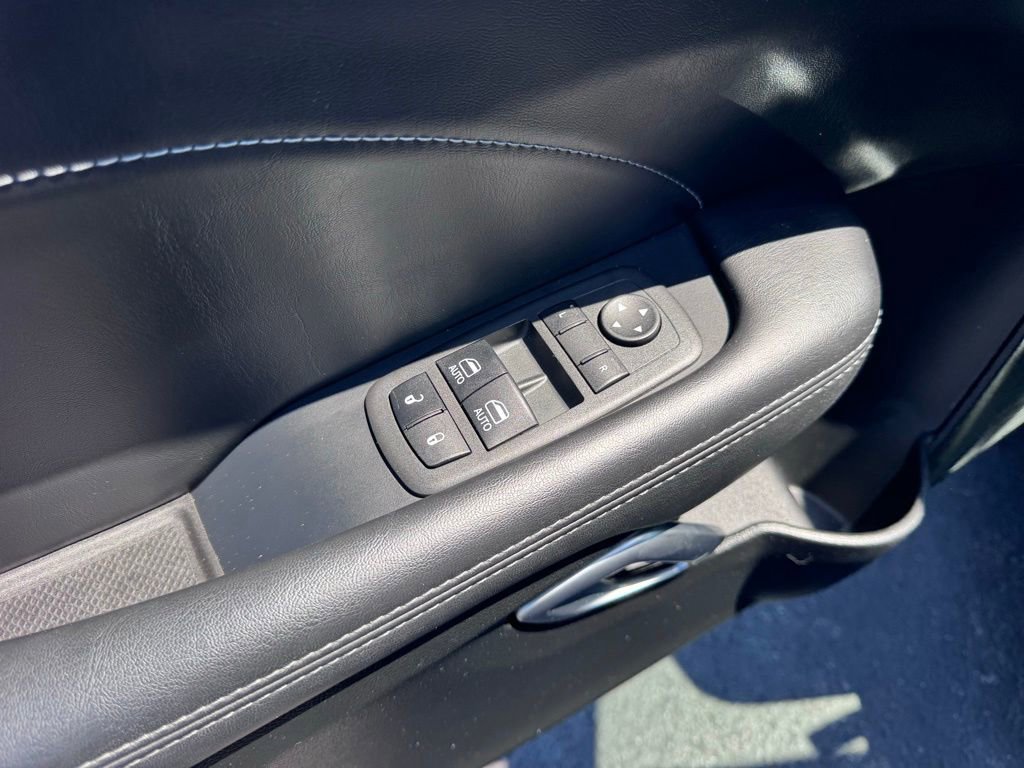 Used 2022 Dodge Challenger R/T Scat Pack RWD image 18