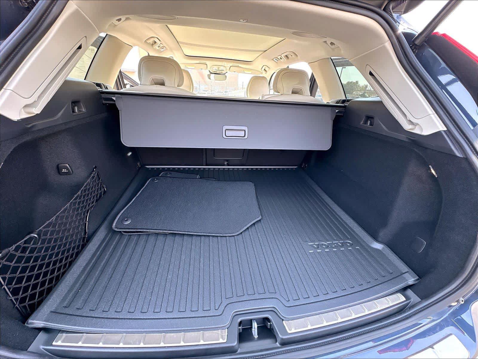 New 2026 Volvo XC60 B5 Ultra w/ Climate Package PRO AWD/4WD image 28