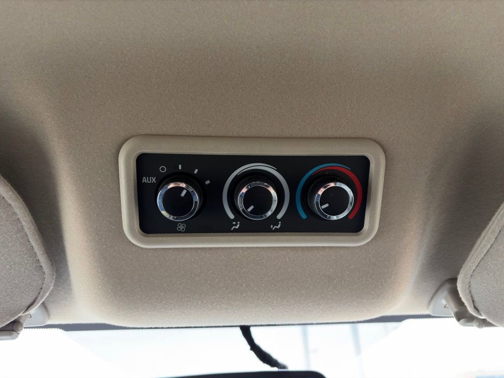 Used 2023 Chevrolet Express 3500 LS image 23