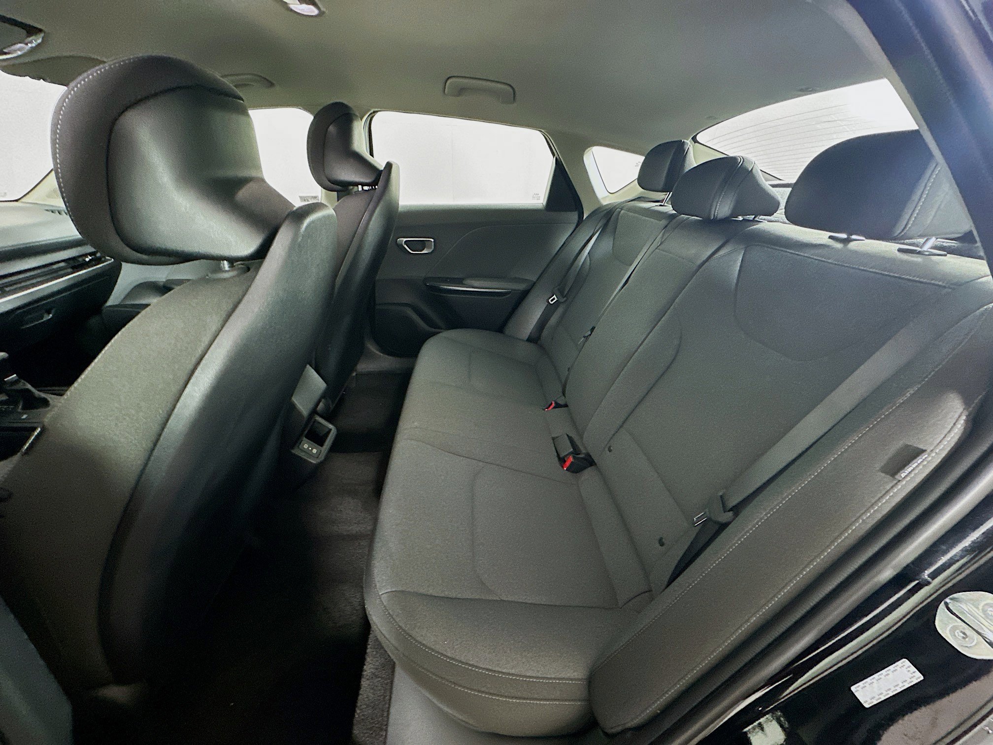 Used 2025 Kia K4 LXS image 29