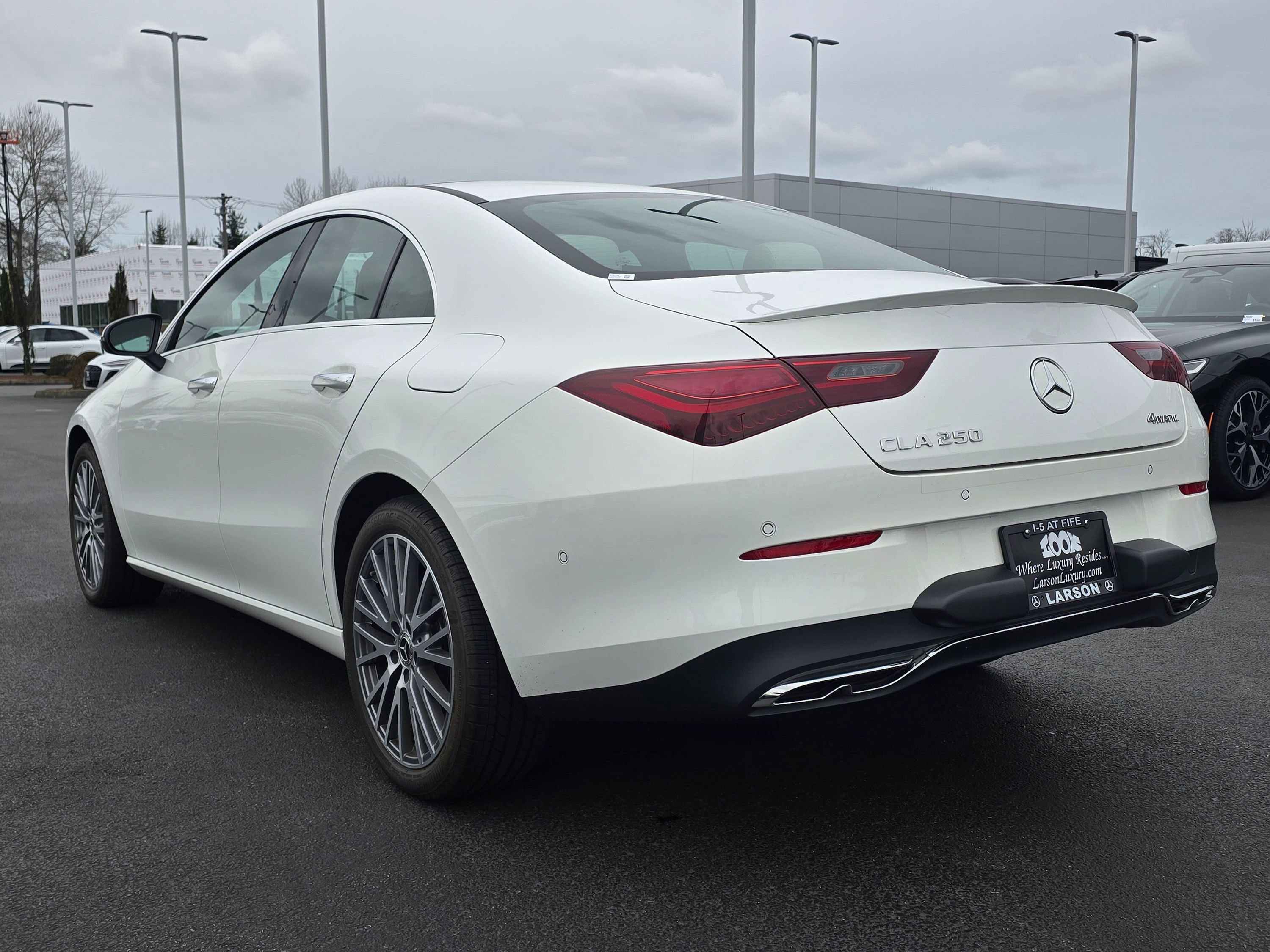 Used 2025 Mercedes-Benz CLA 250 4MATIC image 4