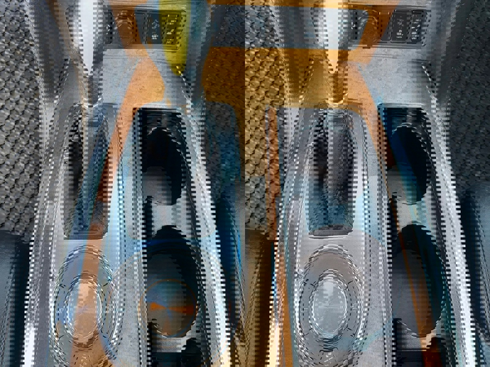 Used 2011 INFINITI QX56 Base w/ Theater Pkg image 24