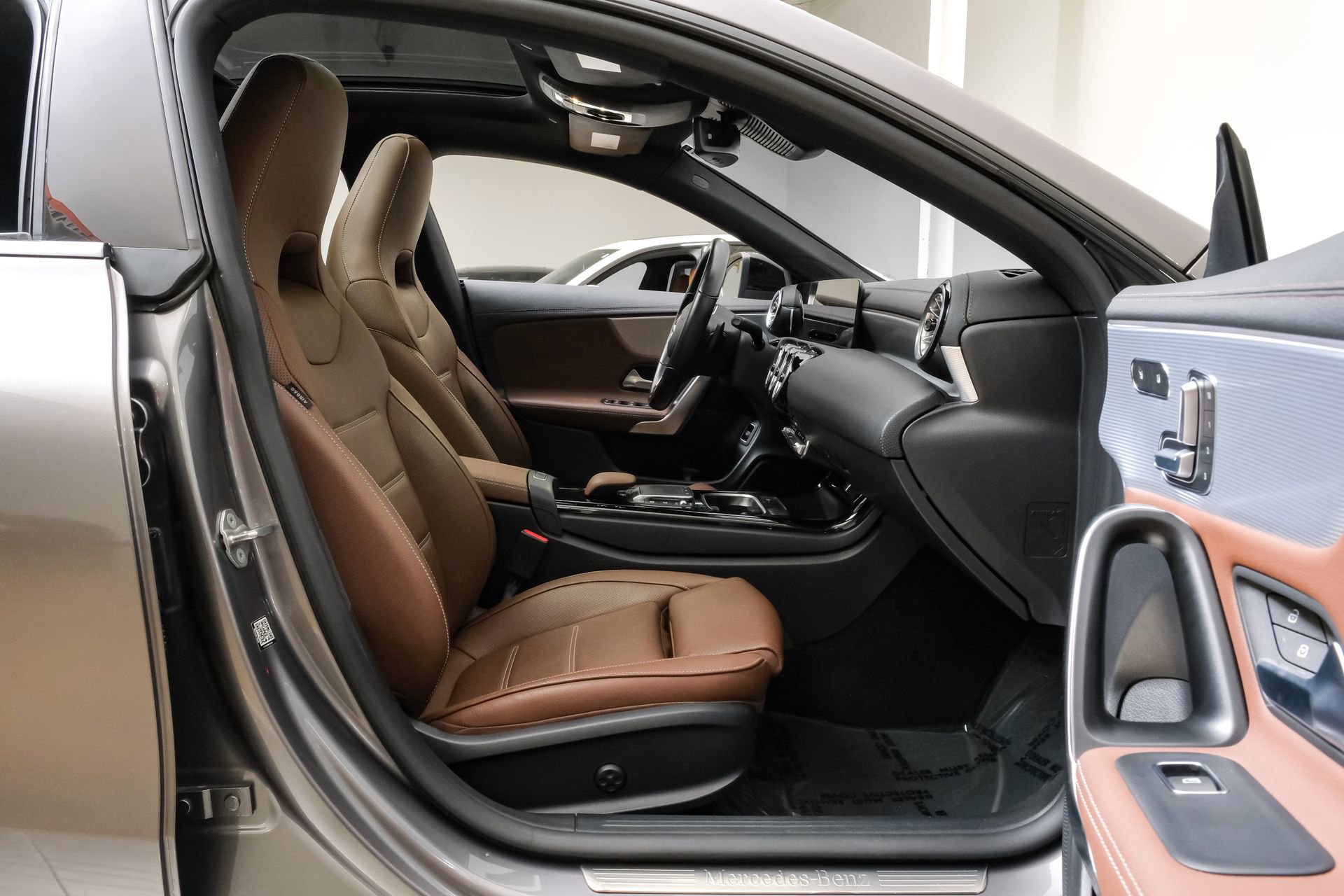 Used 2023 Mercedes-Benz CLA 250 image 41