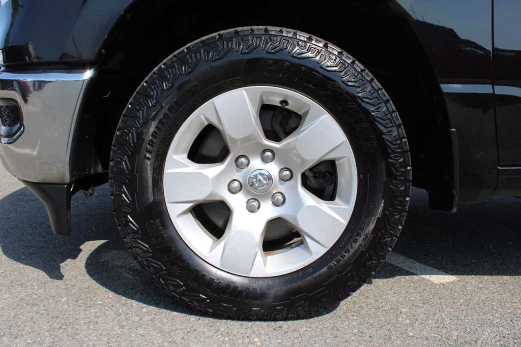 Used 2023 RAM 1500 Big Horn RWD image 39