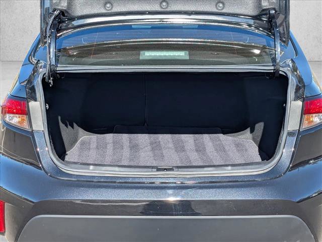 Used 2022 Toyota Corolla LE image 6