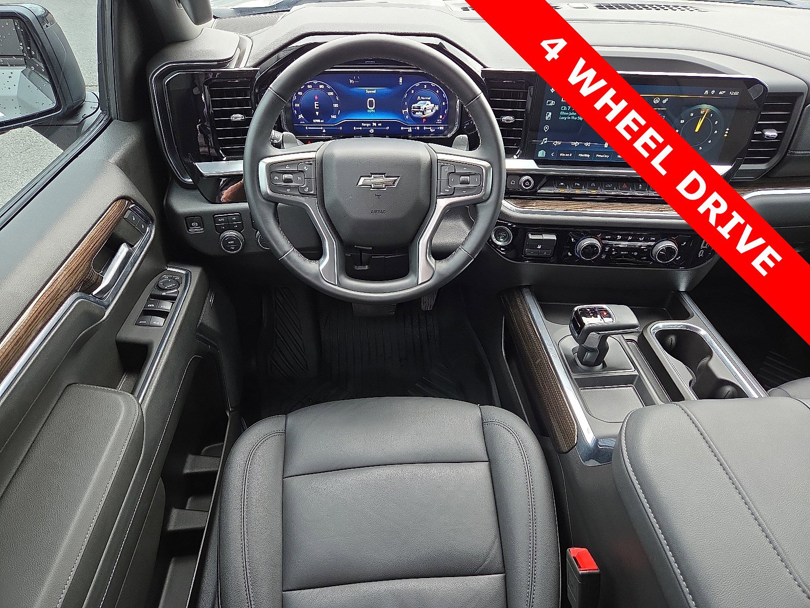 Used 2024 Chevrolet Silverado 1500 LT Trail Boss w/ LT Trail Boss Premium Package image 11