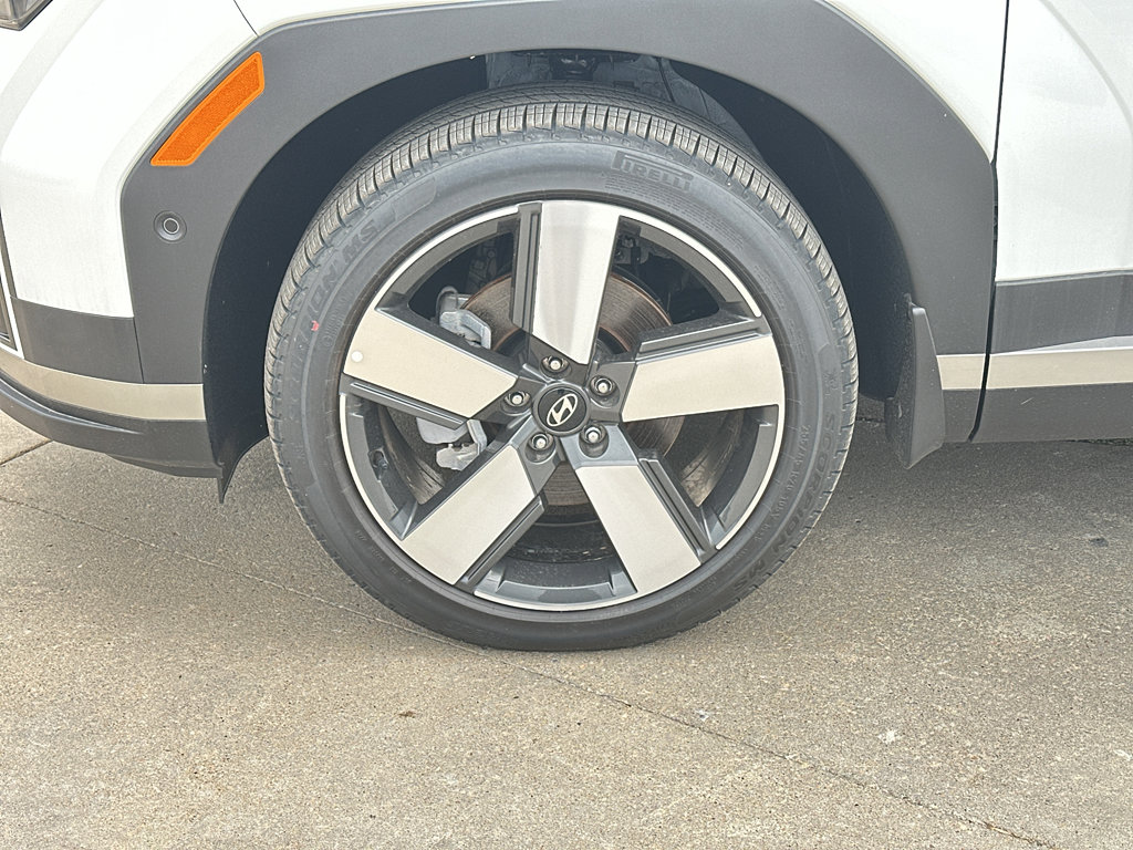 New 2025 Hyundai Santa Fe Limited image 3