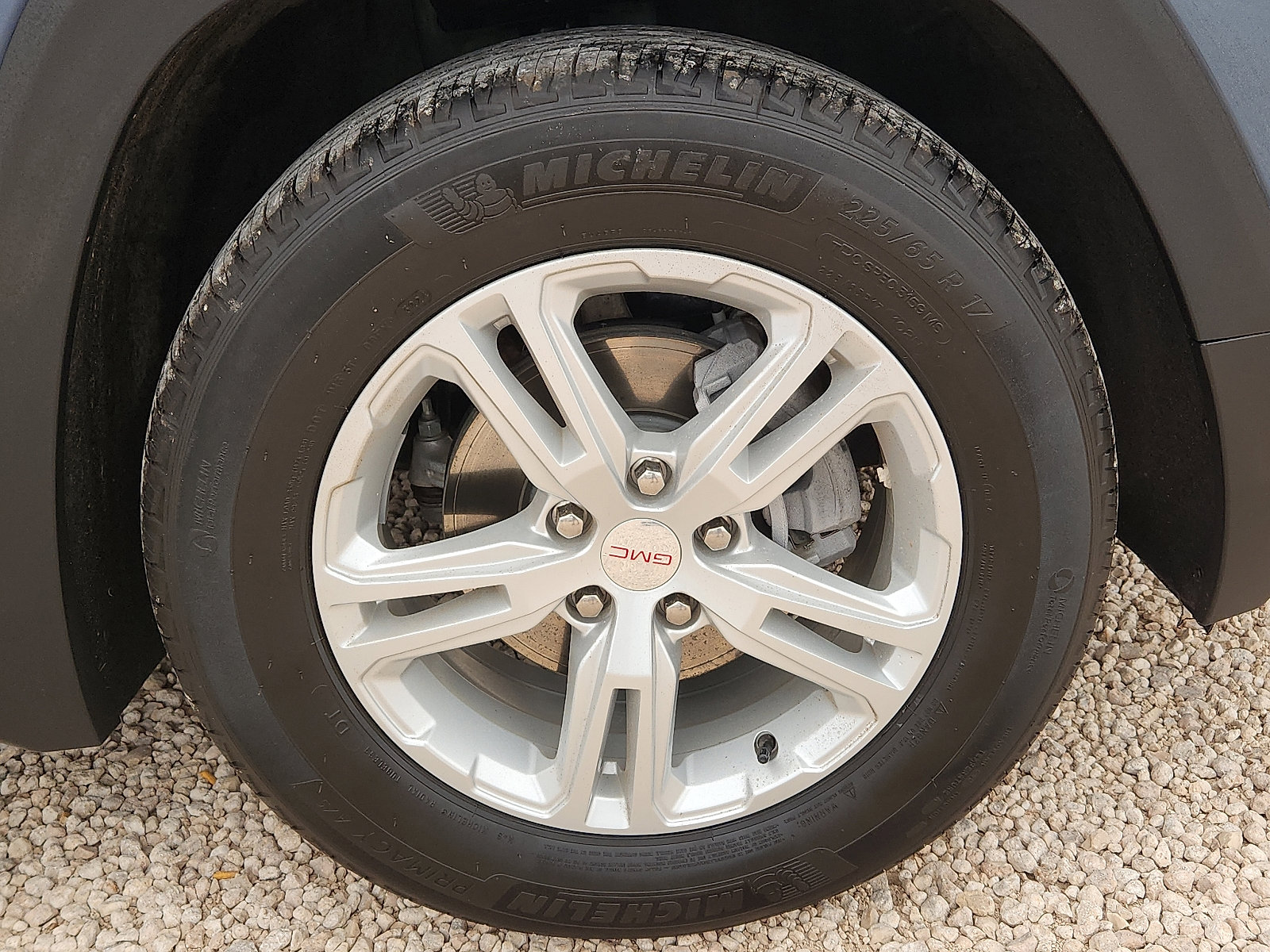 Used 2024 GMC Terrain SLE w/ Driver Convenience Package FWD image 7