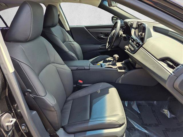 Used 2025 Lexus ES 300h w/ Premium Package FWD image 22