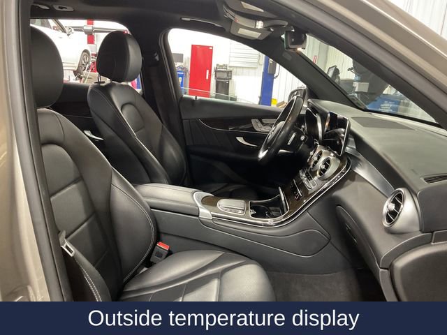 Used 2022 Mercedes-Benz GLC 300 image 12