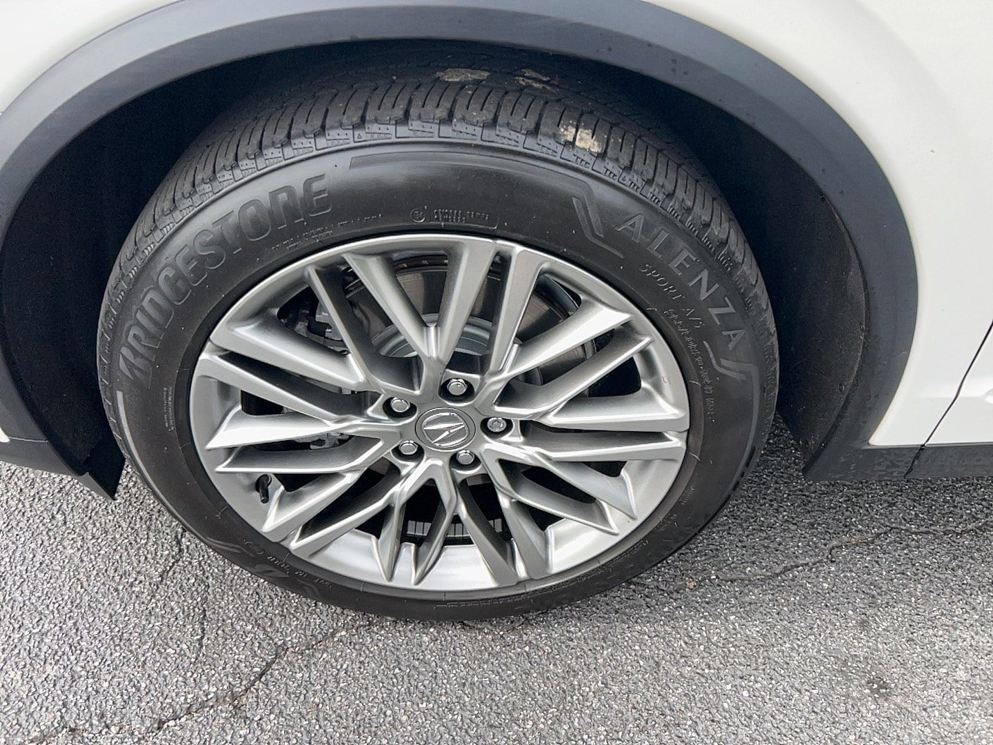 Used 2023 Acura MDX AWD/4WD image 9