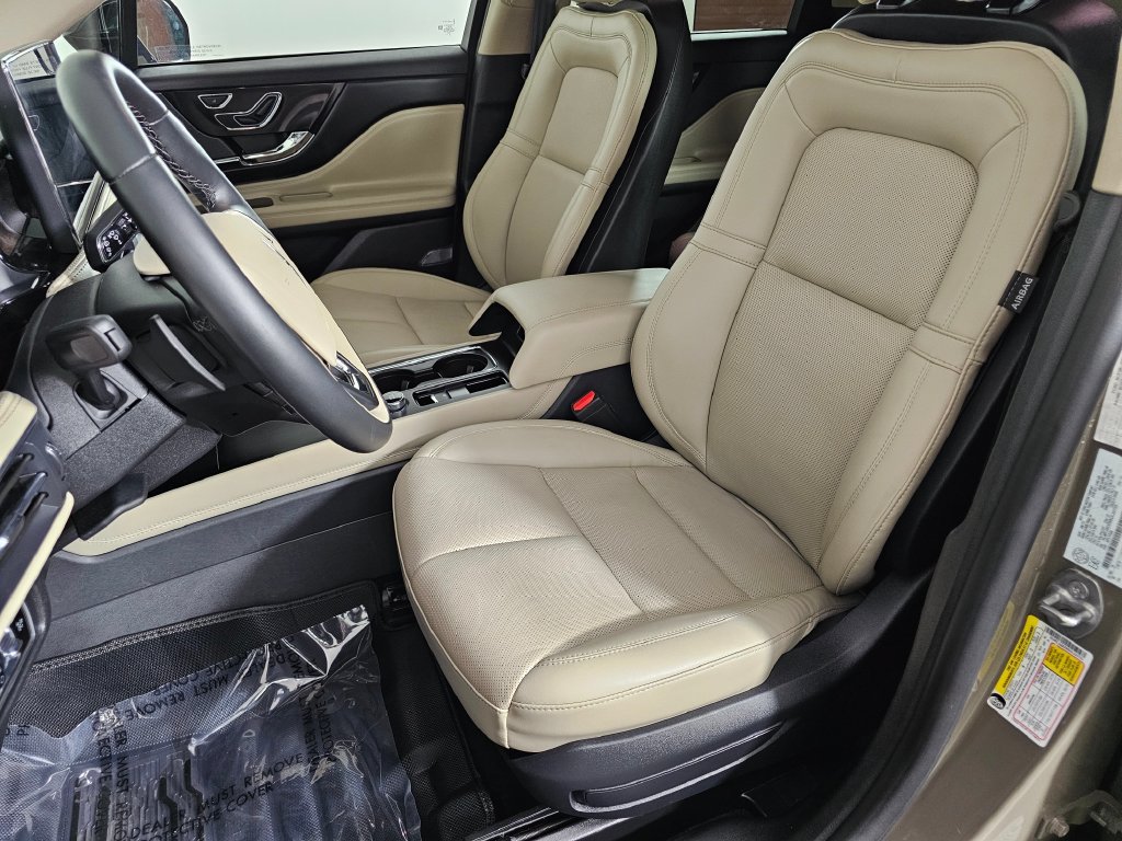 Certified 2025 Lincoln Corsair Grand Touring AWD/4WD image 24