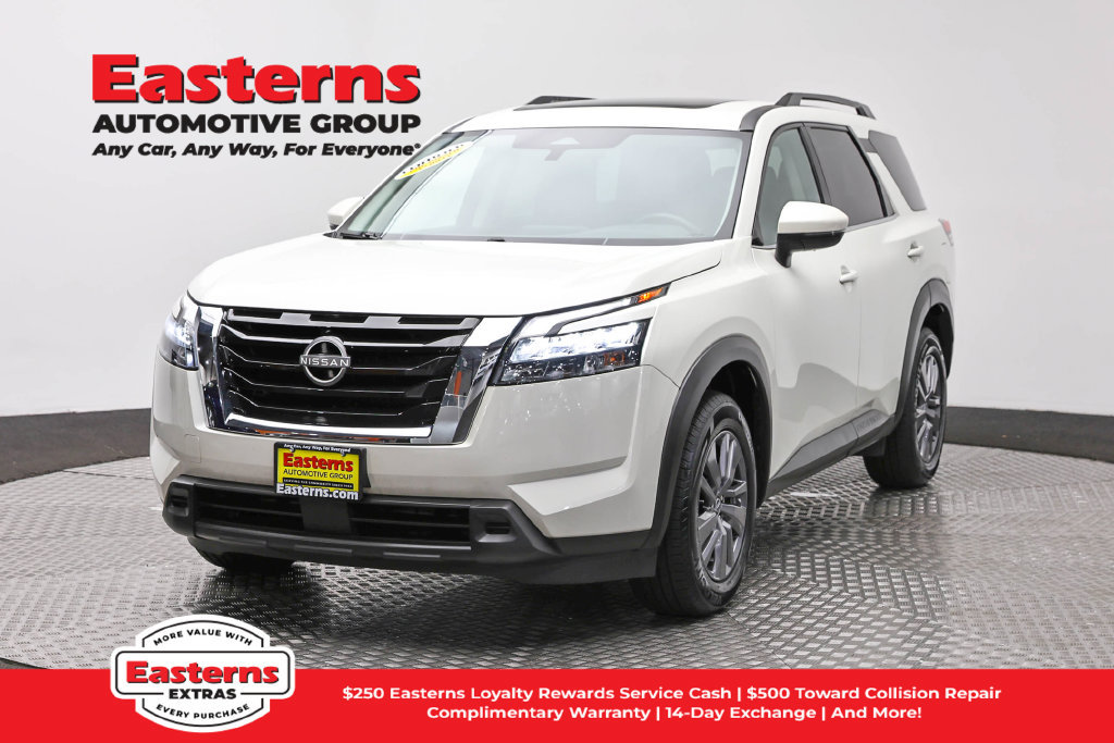 Used 2023 Nissan Pathfinder SV w/ SV Premium Package
