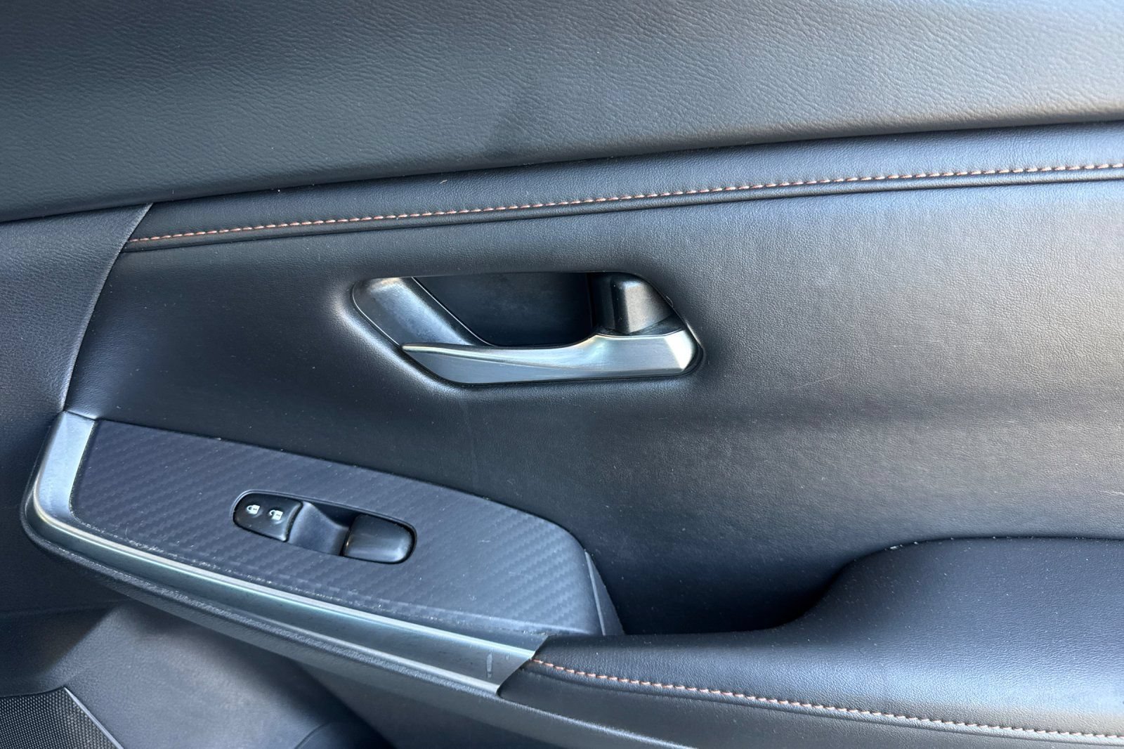 Used 2023 Nissan Sentra SR w/ Midnight Edition Package FWD image 19
