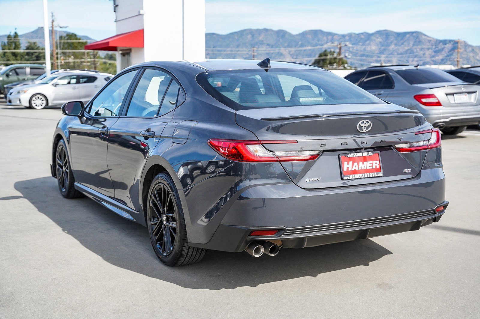 Certified 2025 Toyota Camry SE image 9