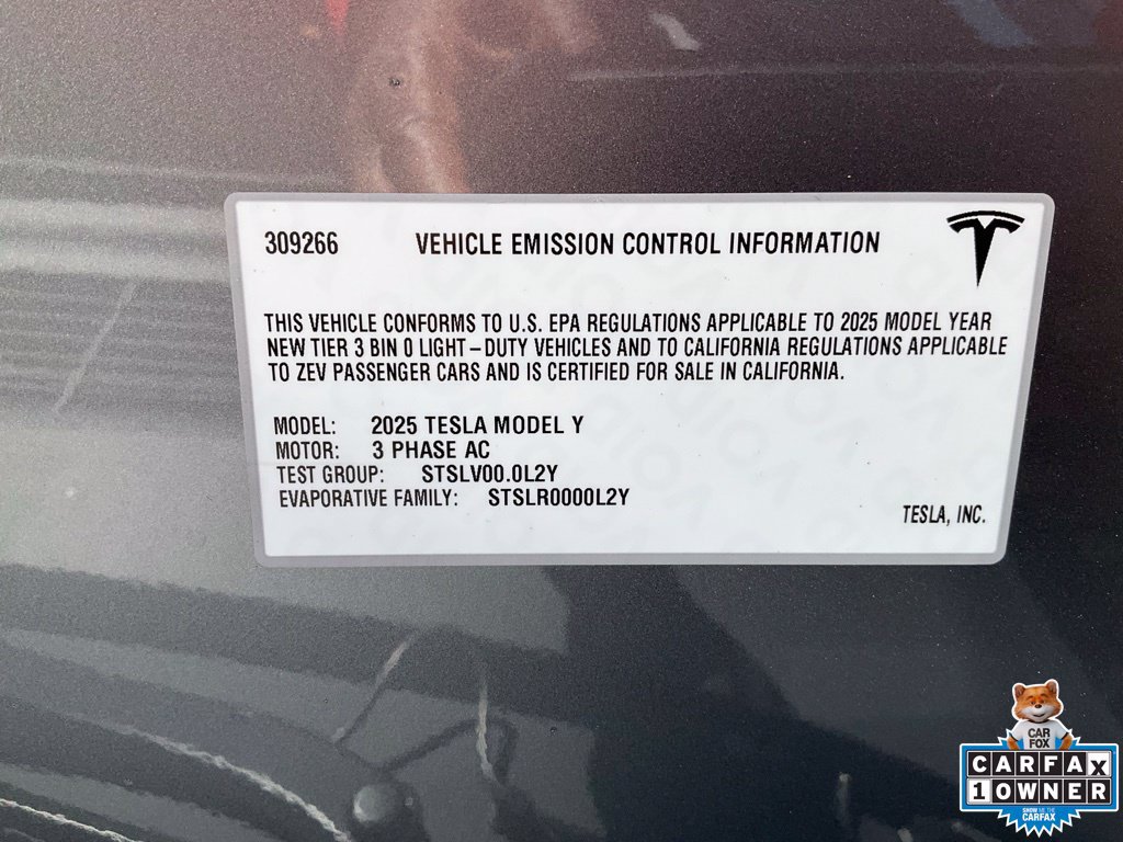 Used 2025 Tesla Model Y Performance AWD/4WD image 14