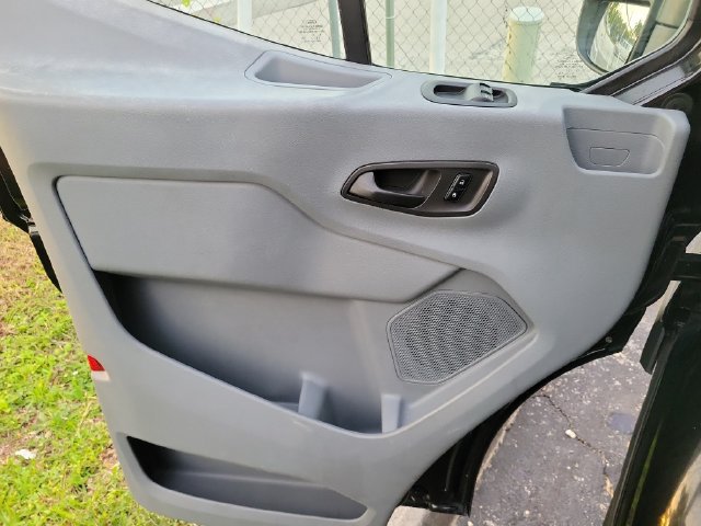 Used 2015 Ford Transit 250 148 Medium Roof RWD image 21