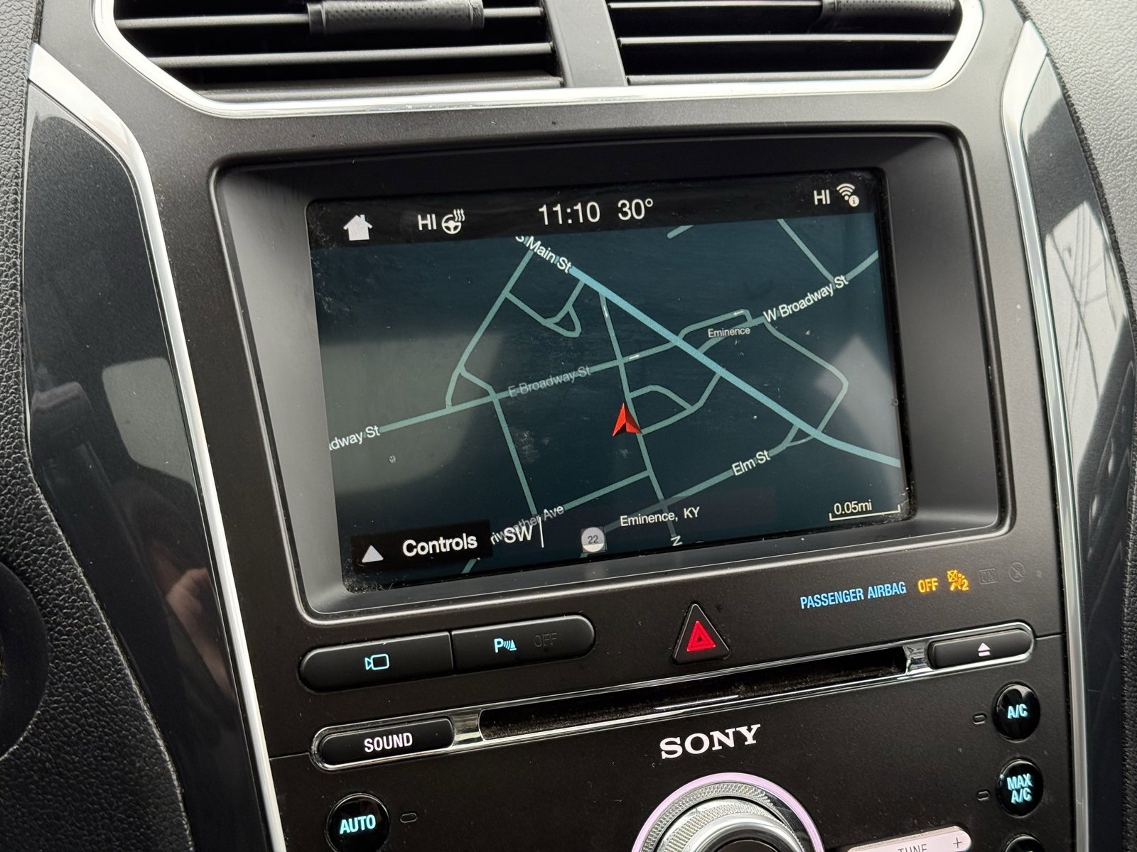 Used 2017 Ford Explorer Limited image 26