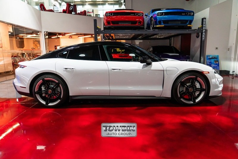 Used 2021 Porsche Taycan 4S w/ Premium Package AWD/4WD image 31