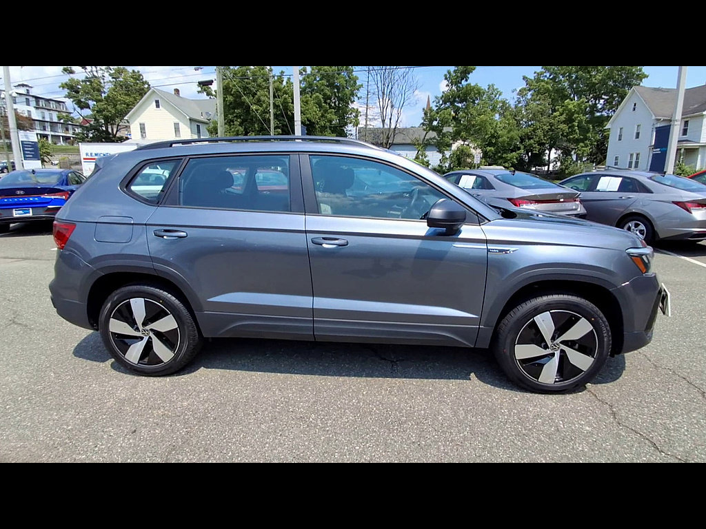 Used 2024 Volkswagen Taos S AWD/4WD image 9