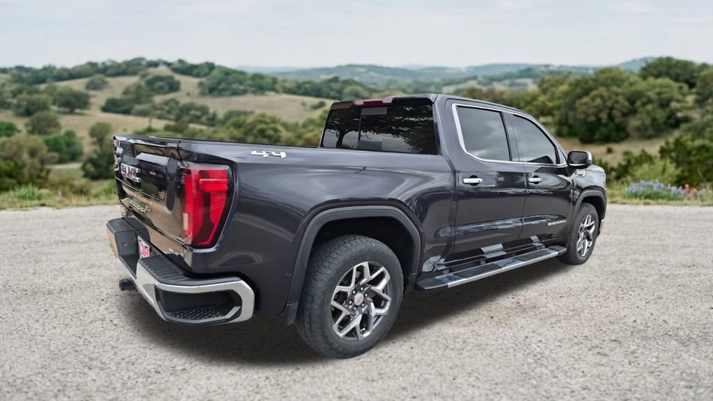 Used 2022 GMC Sierra 1500 SLT w/ SLT Convenience Package AWD/4WD image 10