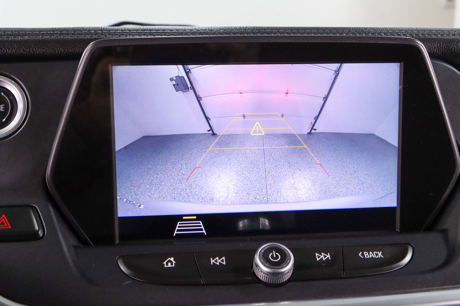 Used 2019 Chevrolet Blazer LT FWD image 18