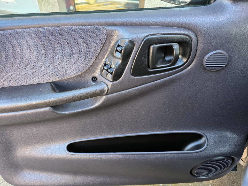 Used 2000 Dodge Dakota SLT image 13