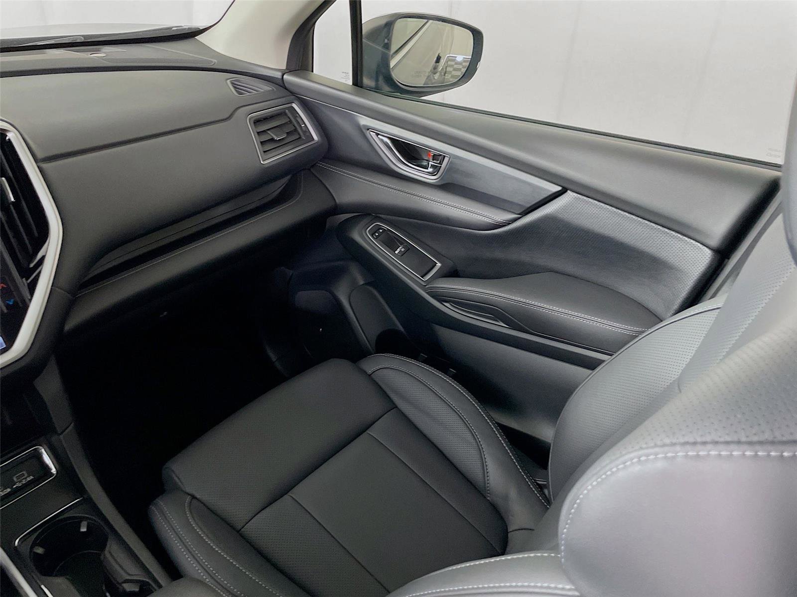 Certified 2025 Subaru Ascent Limited image 28