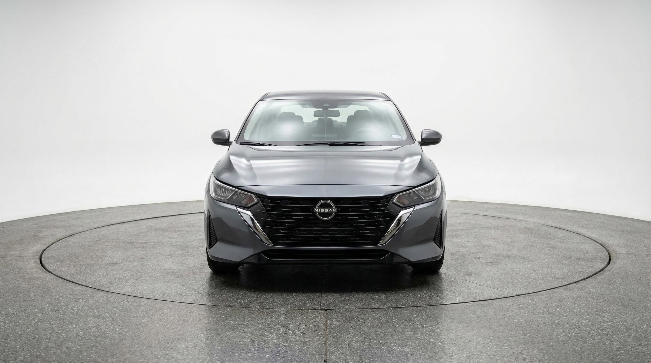 Used 2025 Nissan Sentra SV image 2