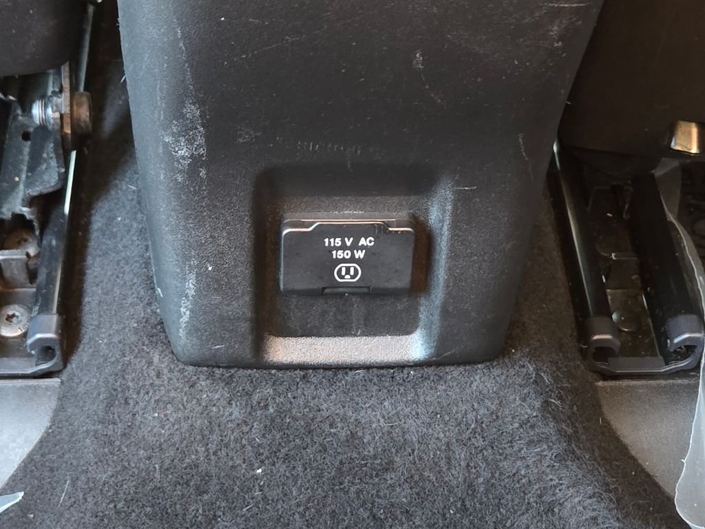 Used 2015 Jeep Renegade Latitude w/ Popular Equipment Group FWD image 15