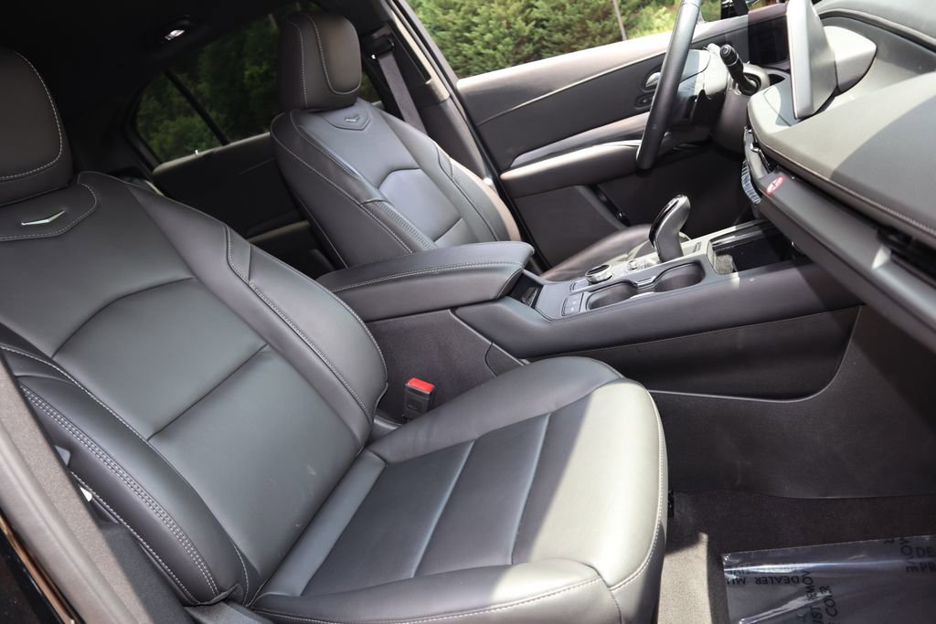 Used 2025 Cadillac XT4 Premium Luxury FWD image 22