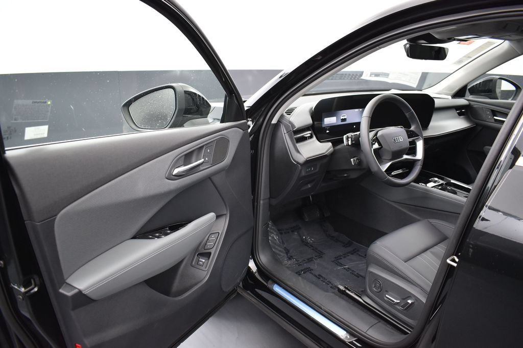 New 2026 Audi Q3 quattro 2.0T AWD/4WD image 5