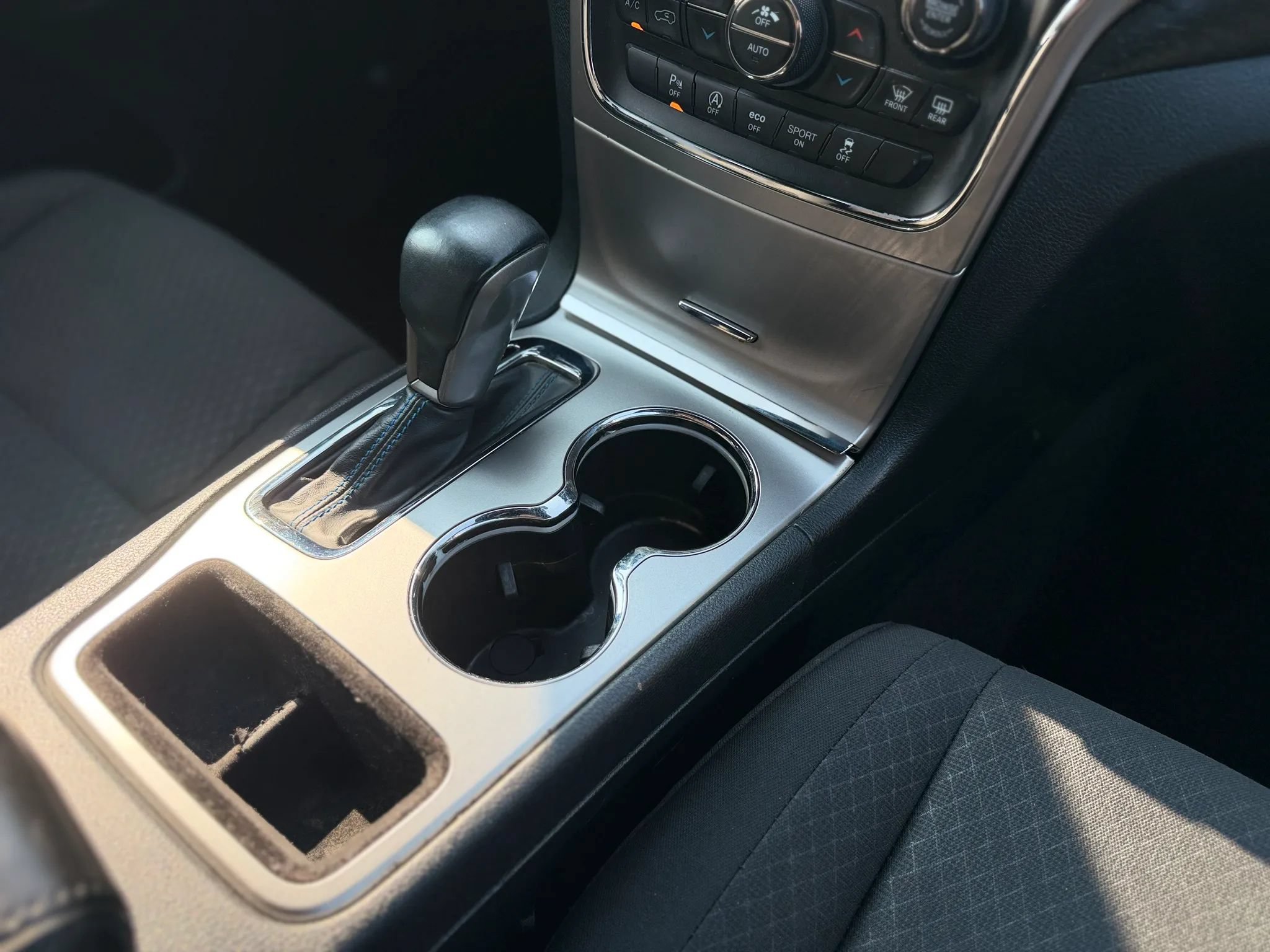 Used 2018 Jeep Grand Cherokee Laredo AWD/4WD image 36