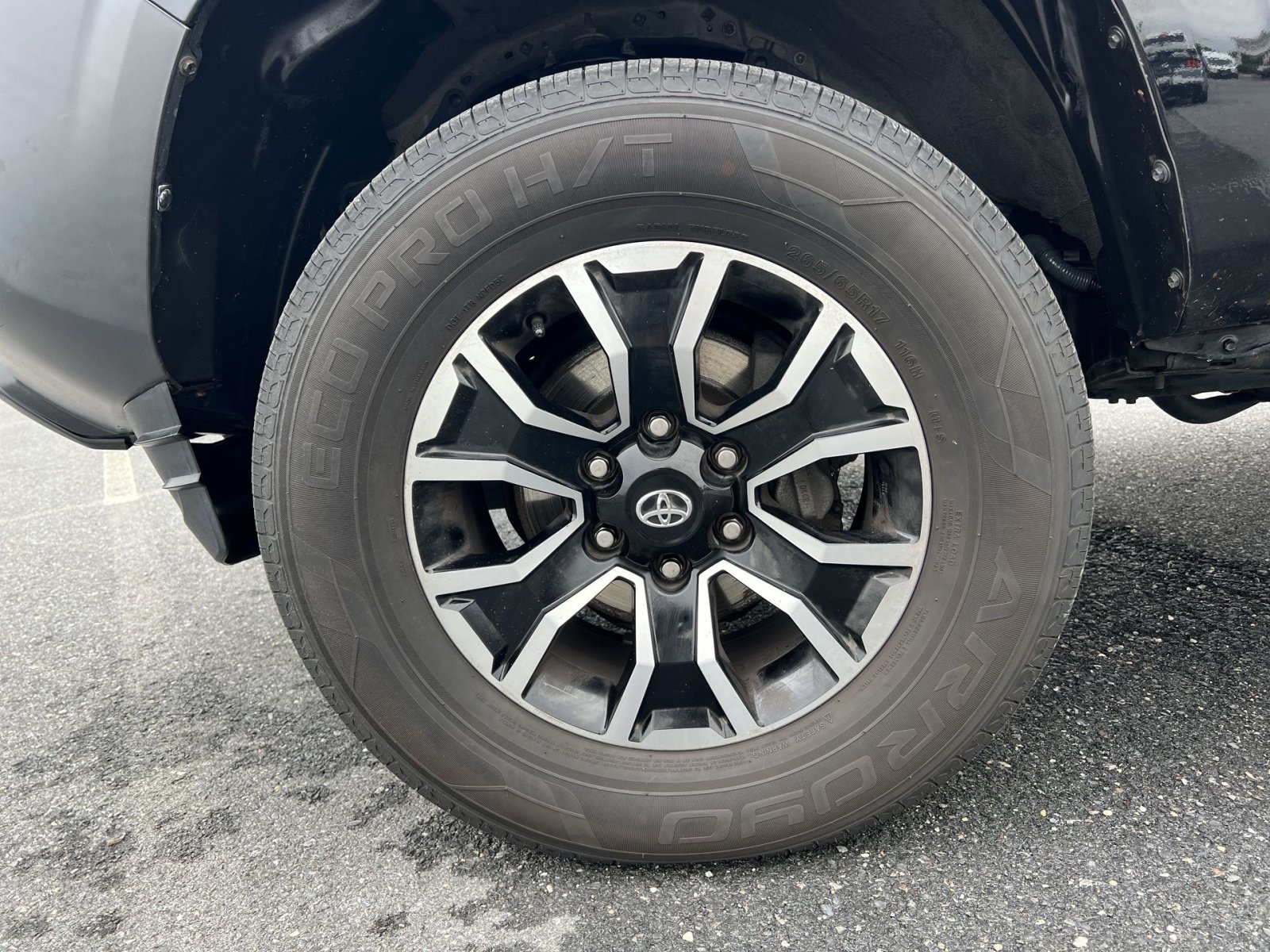 Used 2022 Toyota Tacoma SR AWD/4WD image 12