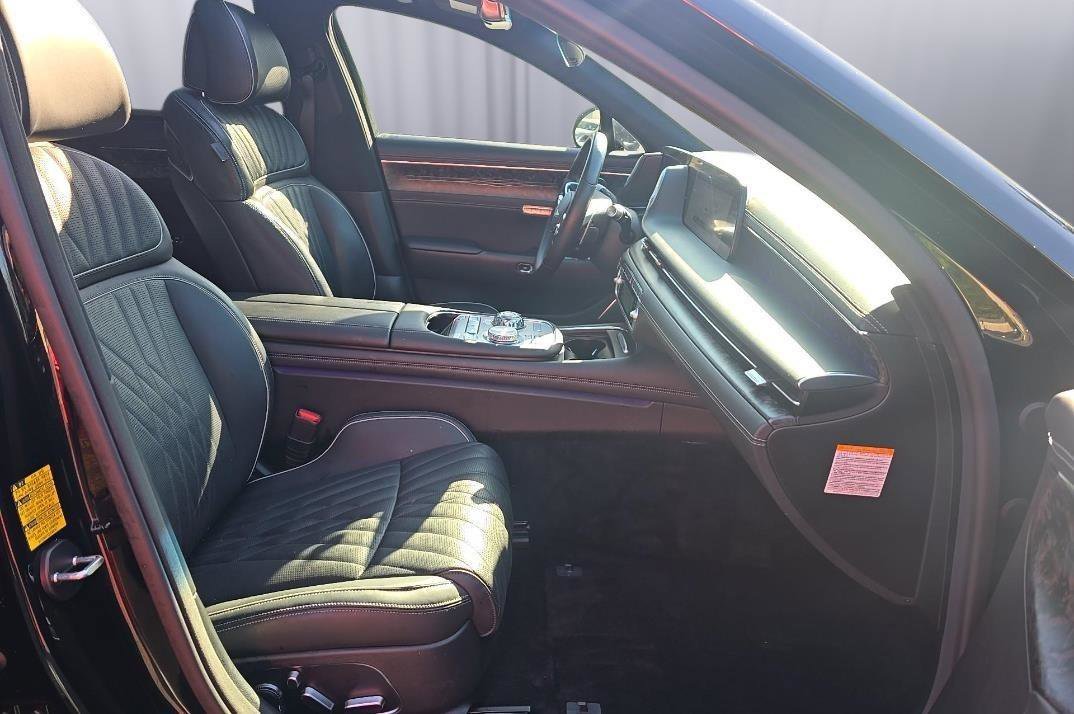 Used 2024 Genesis G90 3.5T AWD/4WD image 15