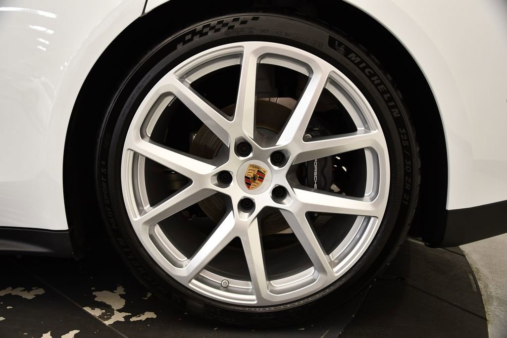 Certified 2024 Porsche Panamera 4 image 17