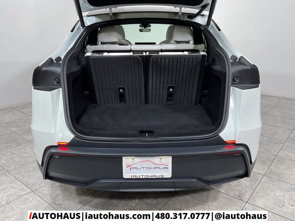 Used 2026 Tesla Model Y AWD image 13