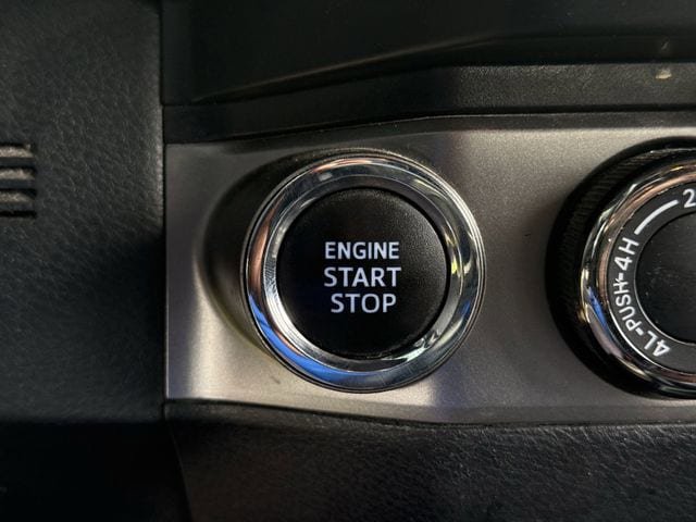 Used 2020 Toyota Tacoma Limited AWD/4WD image 25