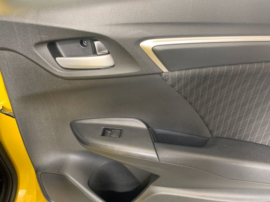Used 2018 Honda Fit EX image 37