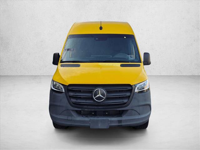 Used 2024 Mercedes-Benz eSprinter 170 Cargo image 2
