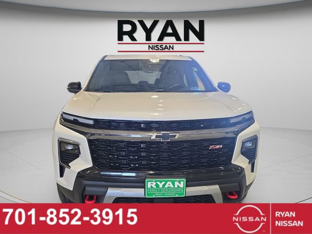 Used 2024 Chevrolet Traverse Z71 w/ Enhanced Driving Package image 12