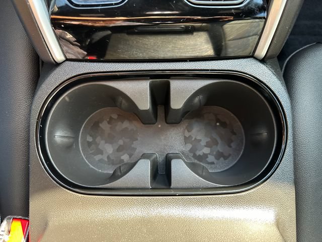 Used 2025 Chevrolet Colorado Trail Boss AWD/4WD image 31