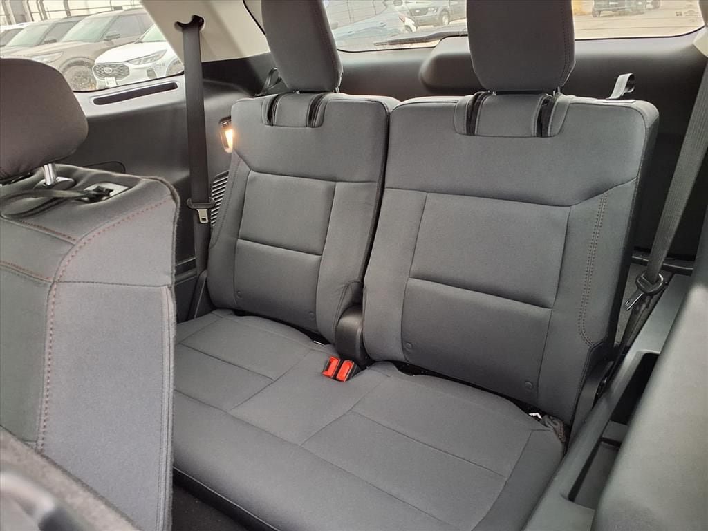 New 2026 Ford Explorer Active RWD image 20