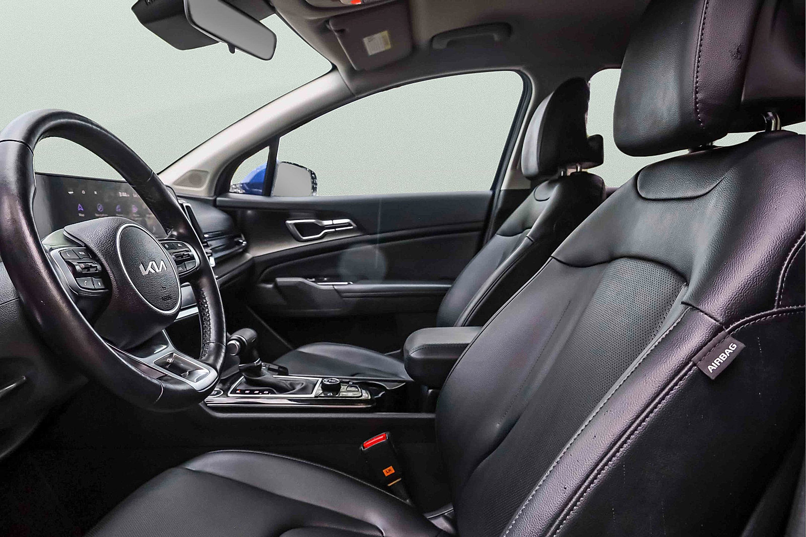 Certified 2023 Kia Sportage EX AWD/4WD image 9