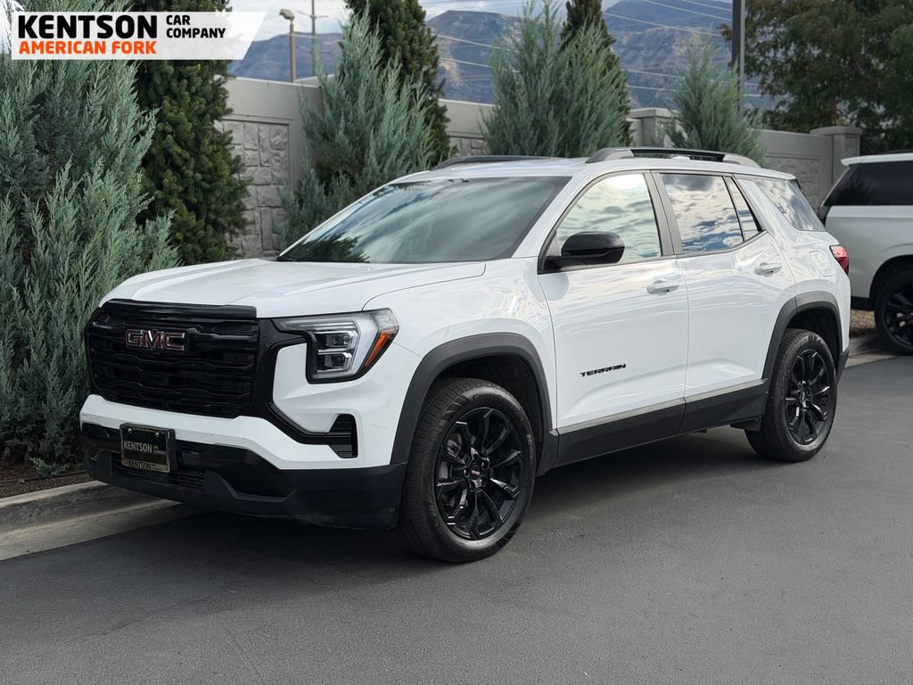 Used 2026 GMC Terrain Elevation w/ Elevation Premium Package AWD/4WD image 2