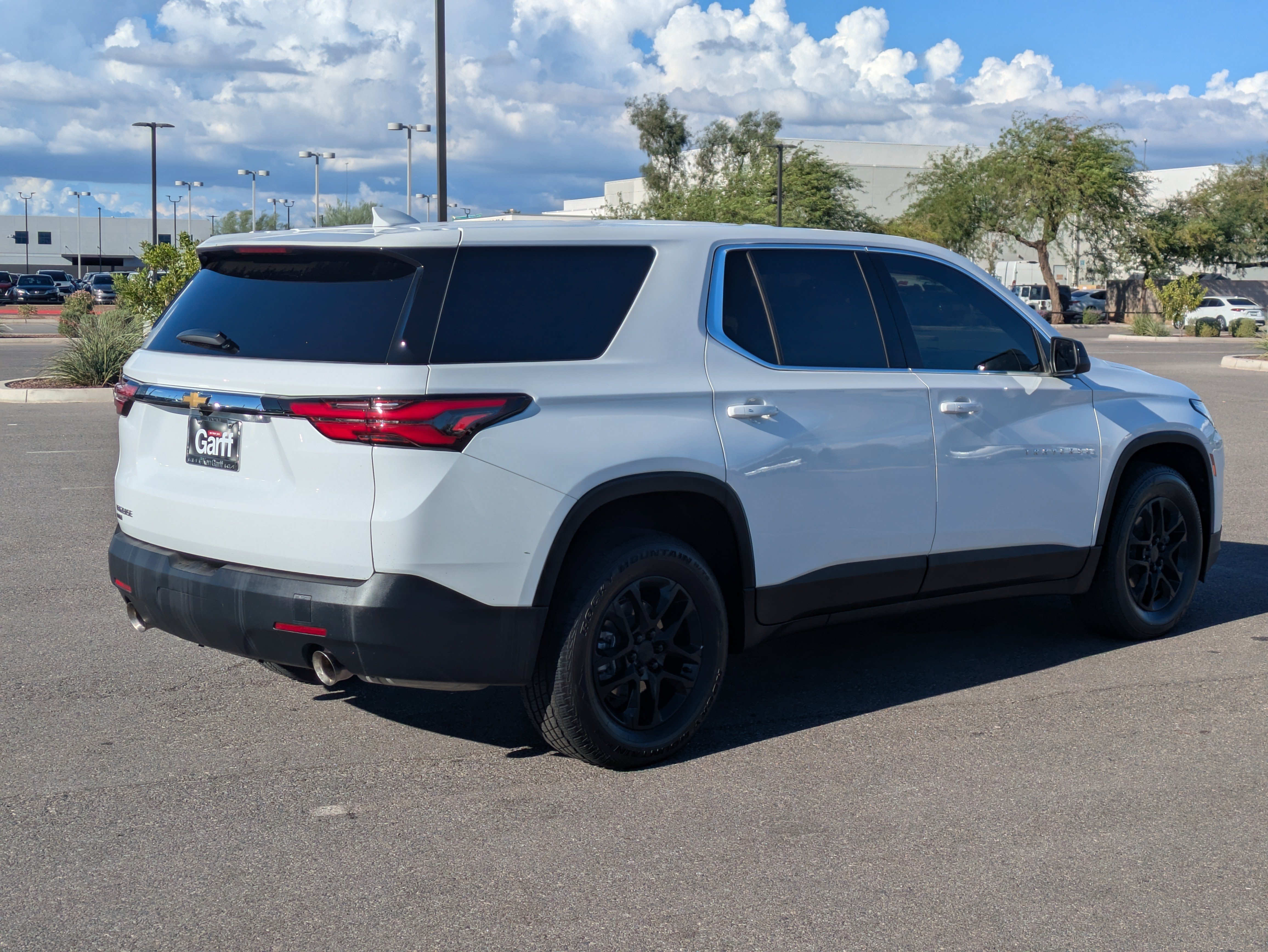 Used 2024 Chevrolet Traverse LS FWD image 5