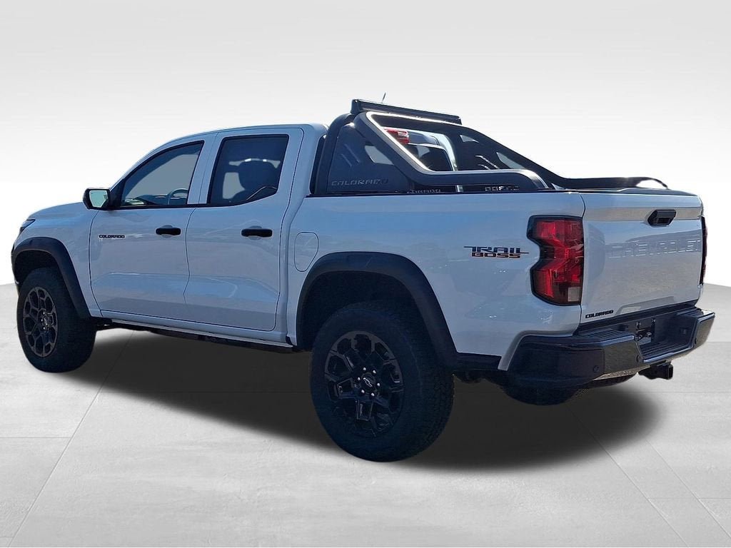 New 2026 Chevrolet Colorado Trail Boss w/ Midnight Edition AWD/4WD image 4