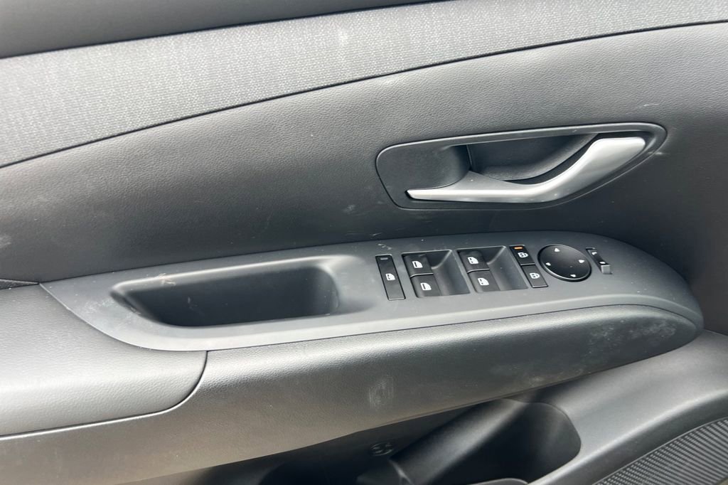 New 2025 Hyundai Tucson SEL image 9