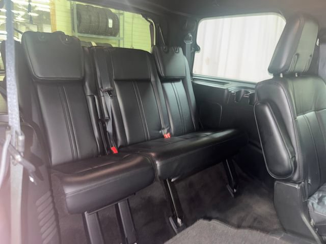 Used 2015 Lincoln Navigator 4WD image 35