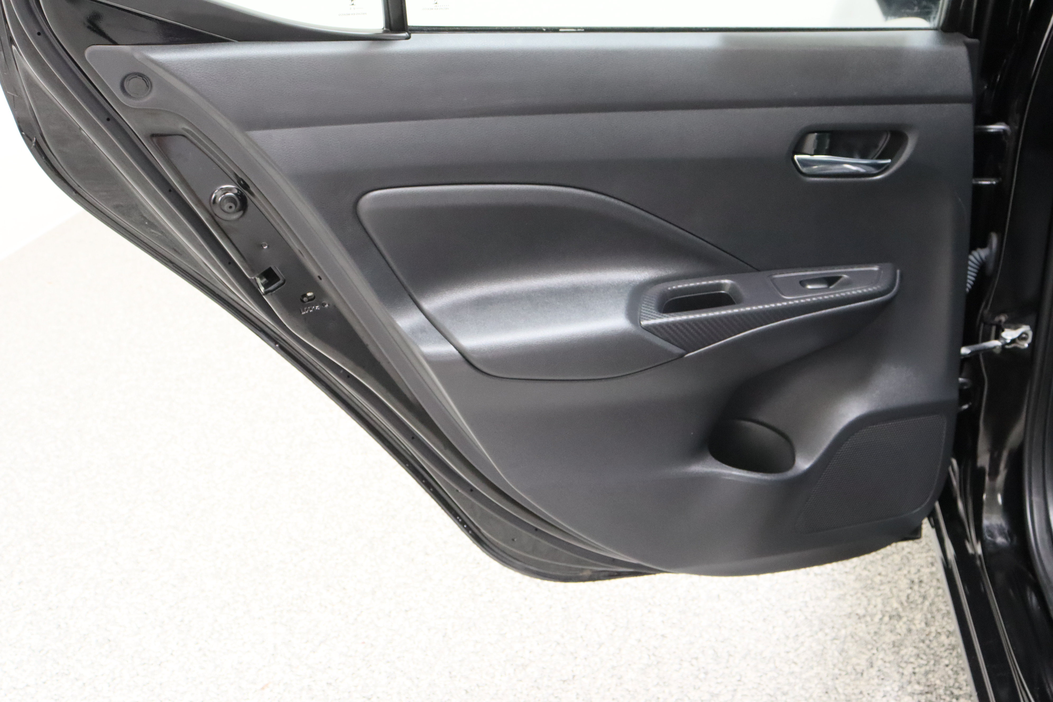 Used 2025 Nissan Versa SV FWD image 25